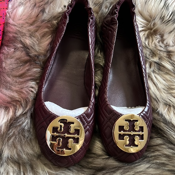 Brand new in box Boudreaux Tory Burch flats! Burgundy shoes - Picture 6 of 8